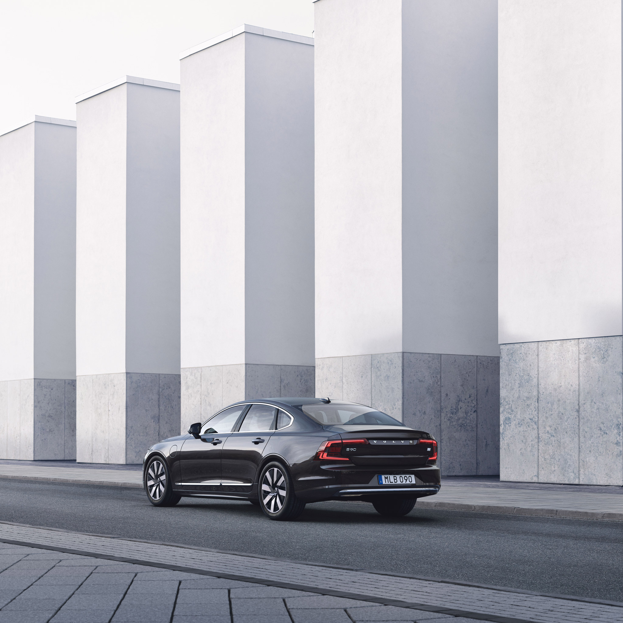 Khám phá Volvo S90 Recharge tại Việt Nam 