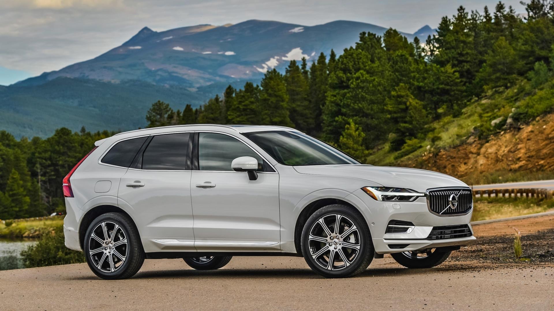 Volvo XC60 Plug-In Hybrid Ultra sự lựa chọn hoàn hảo giữa các xe cùng phân khúc 