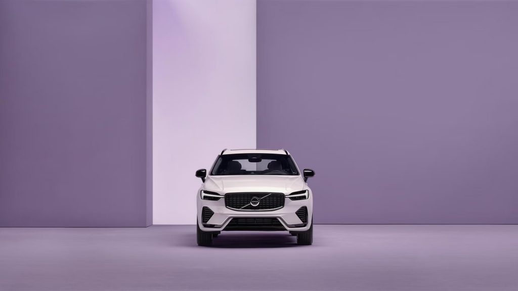 Volvo XC60 Plug-in Hybrid Ultra: Dấn đầu xu hướng xe sang Hybrid